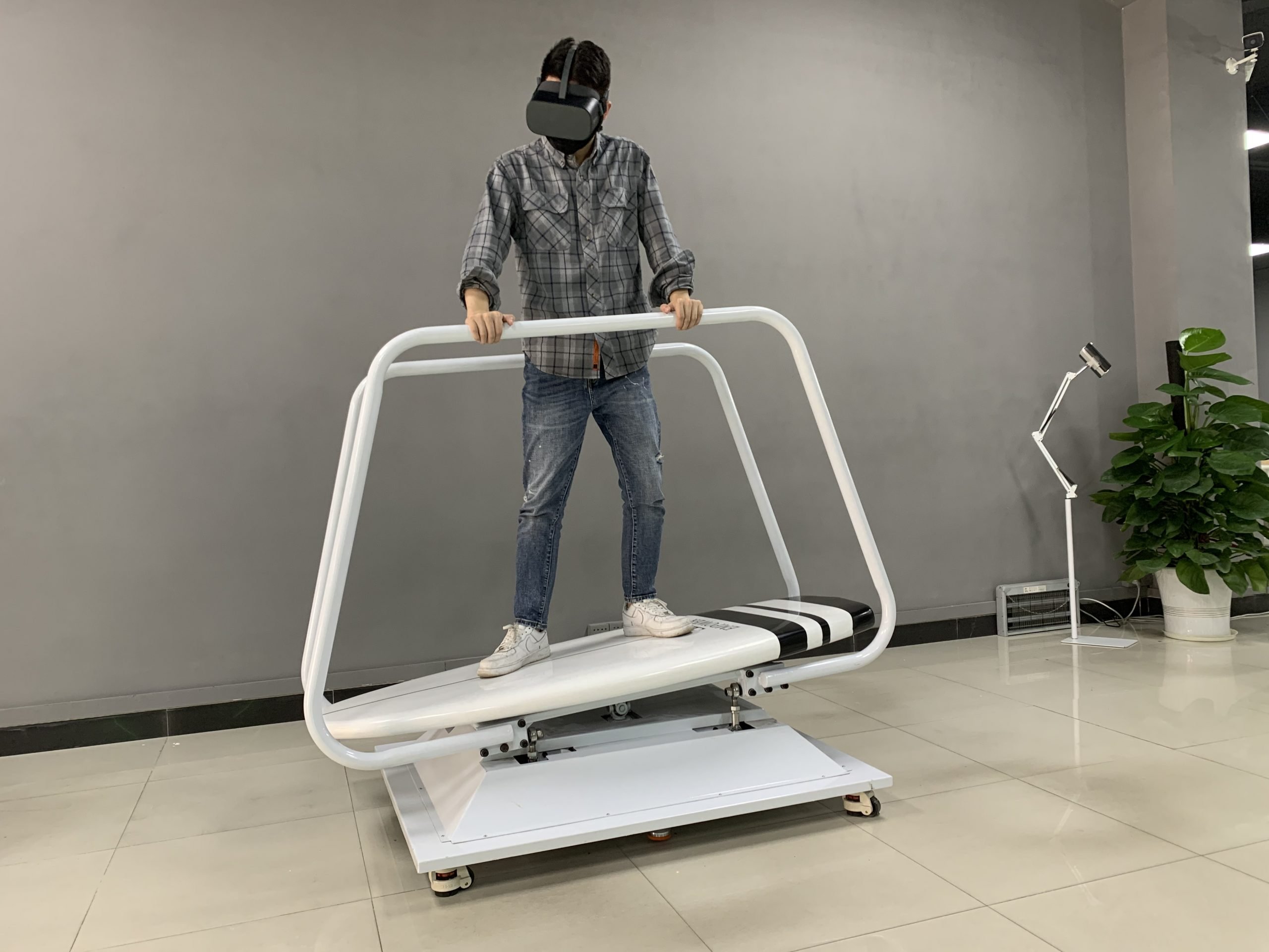 virtual reality exercise equipment